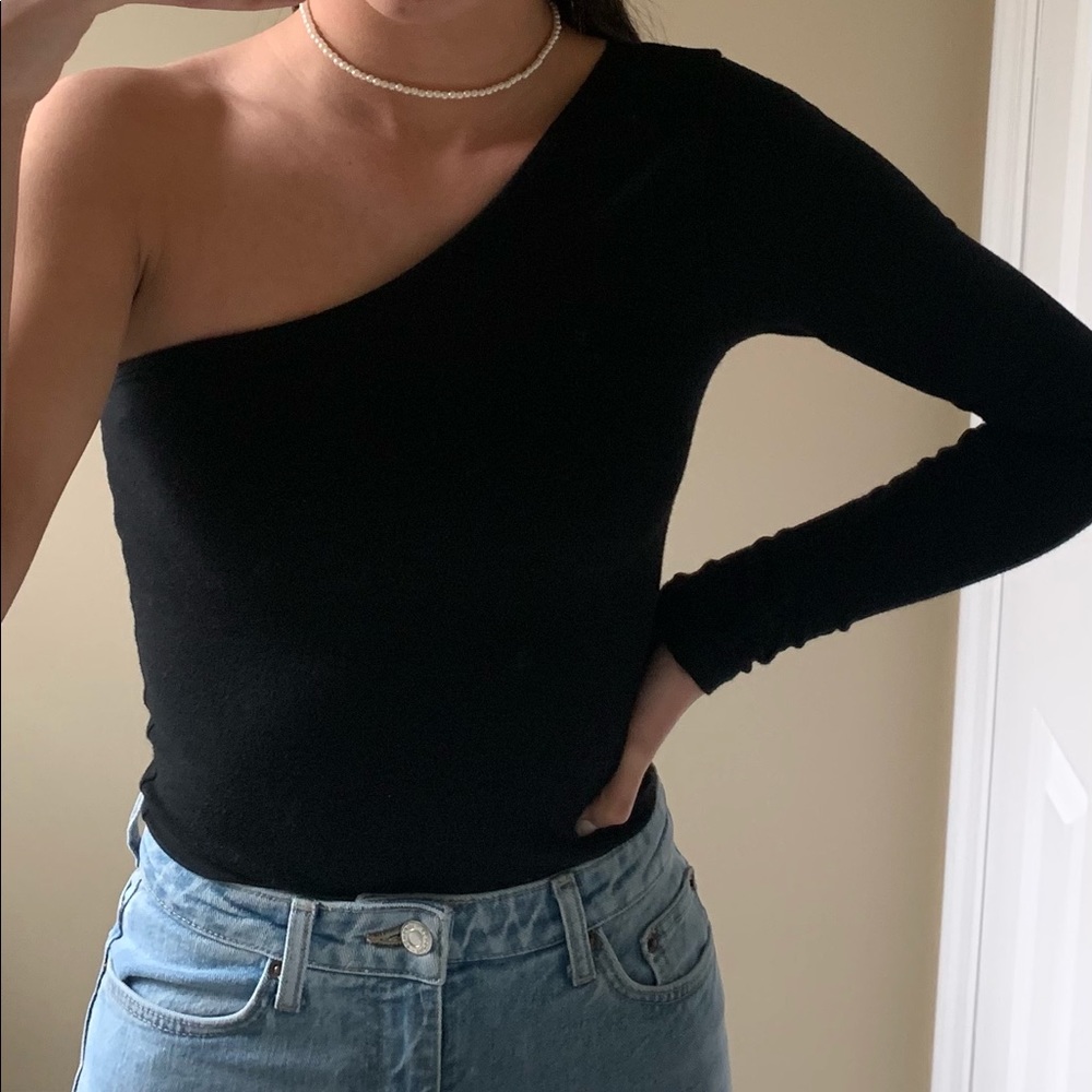 Brandy Melville One Shoulder Bodysuit